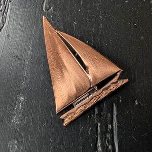 Vintage Copper Tone Metal Sailboat Brooch Elegant Unique Old Money Coastal Chic